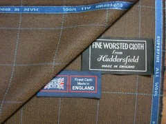 100% PURE WOOL WORSTED SUITING/BLAZER FABRIC = 405 g/m =MADE IN ENGLAND = 2.25 m