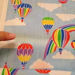 VTG Fabric Hot Air Balloons In Sky W/Rainbows 2yd + 31 ” Long 45″ Wide