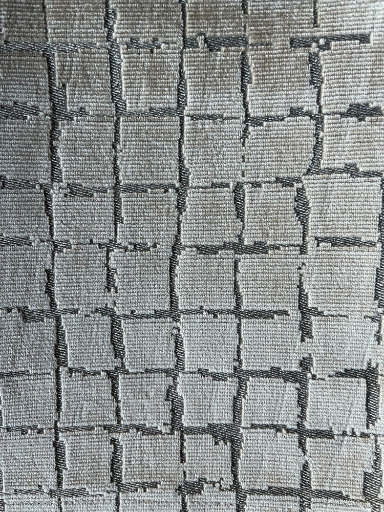 Threads Odessey Champagne Designer Fabric Remnant 24″x24″