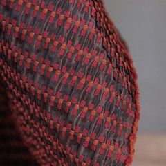 50*137cm Vintage 3D Red & Black Particle Woven Checkered Jacquard Fabric Design