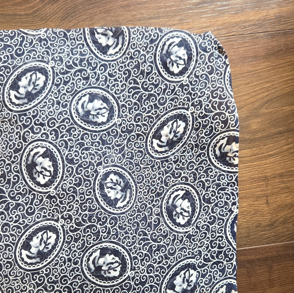 Vintage 140″x37″ Blue White Floral Medallion Fabric Piece Flowers Plants