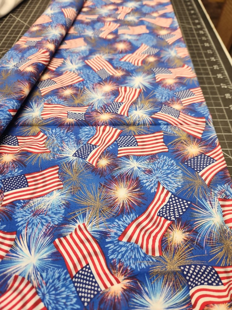 1 Yard America Flag Independence Day 100% Cotton 2011 Cranston Vintage memorial
