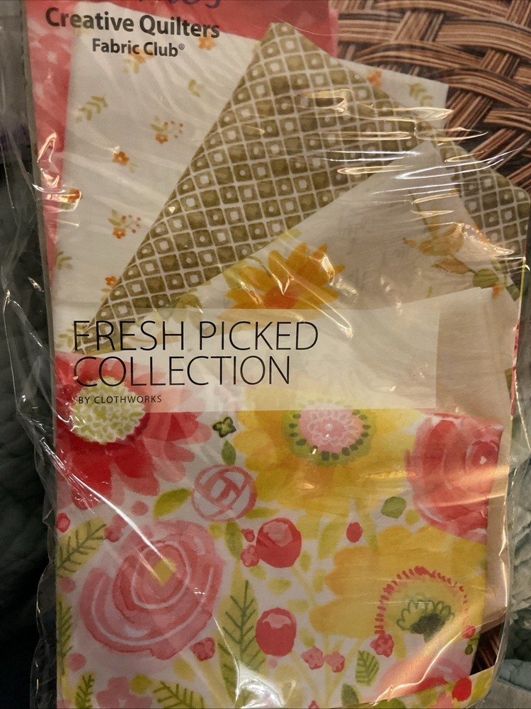 Annie’s Fresh Picked Collection Fat Quarter Bundle By Clothworks New