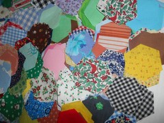 Lot of 900 Hexagon Quilt Pieces Prints Solids Christmas Florals & Template