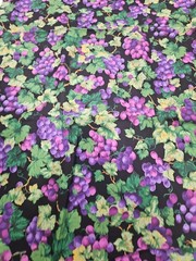 Lot of 2.75 Yards Grapes On The Vine Cotton Fabric