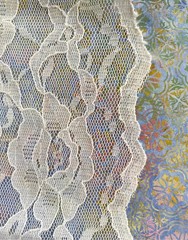 Ivory Double Scalloped Lace Fabric ~ Scallop Edge on Both Sides ~ 1 yard, 38″ wd