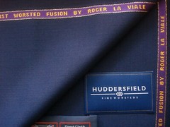 SUPER 120’s HIGH TWIST WOOL BLEND SUITING FABRIC Lt. Navy BY Roger La Viale=3.4m