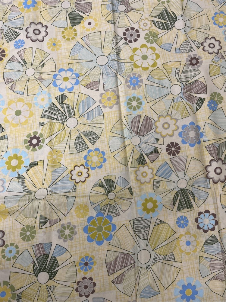 Free Spirit In My Room Jenean Morrison Lazy Afternoon PWJM 070 Floral 44 W 1 yd