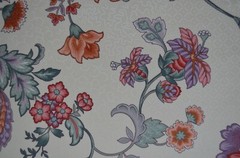 9 YARDS MEDIUM WEIGHT VINTAGE JACOBEAN / 100% COTTON / WHITE PRINTED BACKGROUND