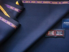 SUPER 120’s HIGH TWIST WOOL BLEND SUITING FABRIC Lt. Navy BY Roger La Viale=3.4m