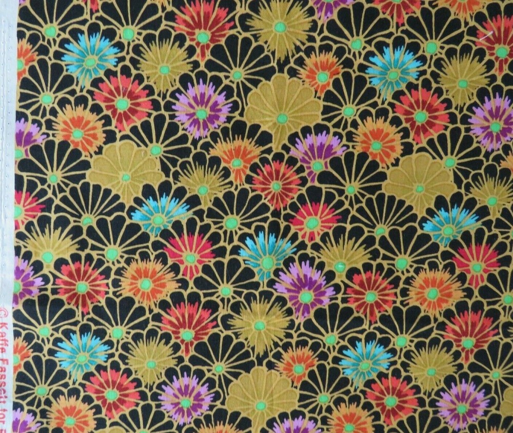 Kaffe Fassett DAISY BLACK 19″ X WOF GP80 original issue