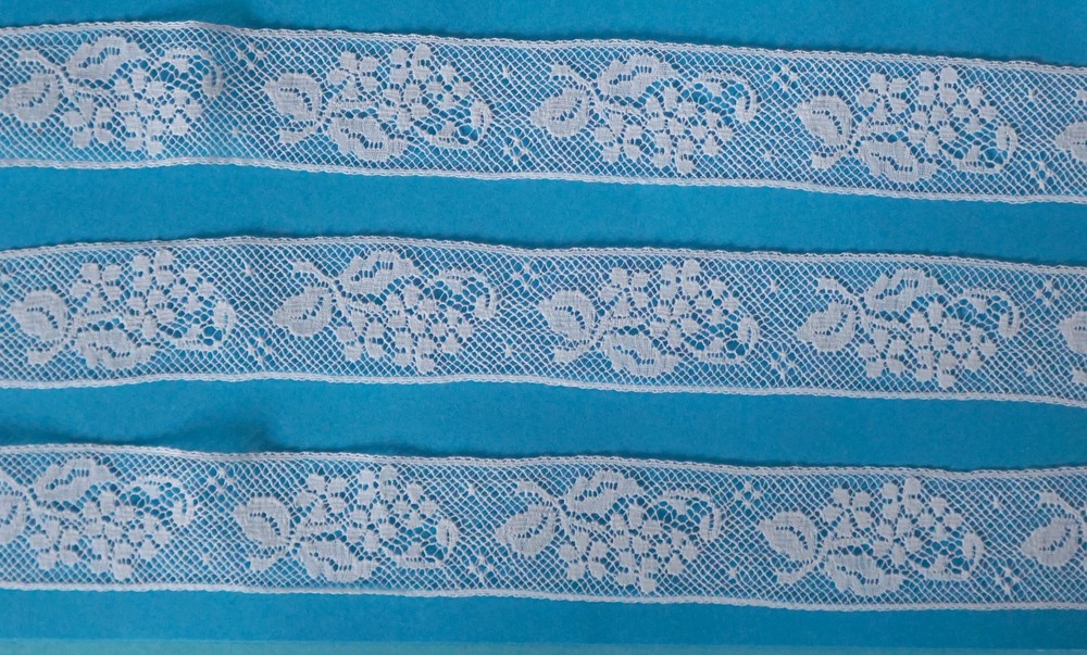 ~ 640 Doll Heirloom Sewing M PULLEN SMOCKING French Val Edge Lace Insertion ~