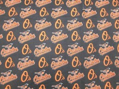 BALTIMORE ORIOLES MLB DESIGN 100% COTTON 1 YARD PIECE BRAND NEW BROWN 58″ x 36″