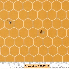MODA Blossoms and Blooms 100% cotton fabric yard 36×44 bee honeycomb 39057 18