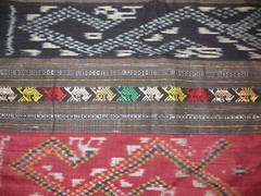Vintage LAOS HILL TRIBE handwoven silk cotton ikat brocade 26″ wide SUPERB RARE