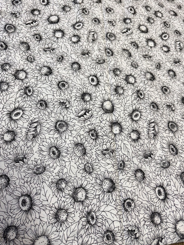SUNFLOWER SUNFLOWERS BLACK WHITE 1 yard 100% Cotton Fabric Free Ship SBX1