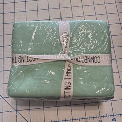 Connecting Threads Color Wheel Solids 15 Count Fat Quarter Cotton Pack In Greens