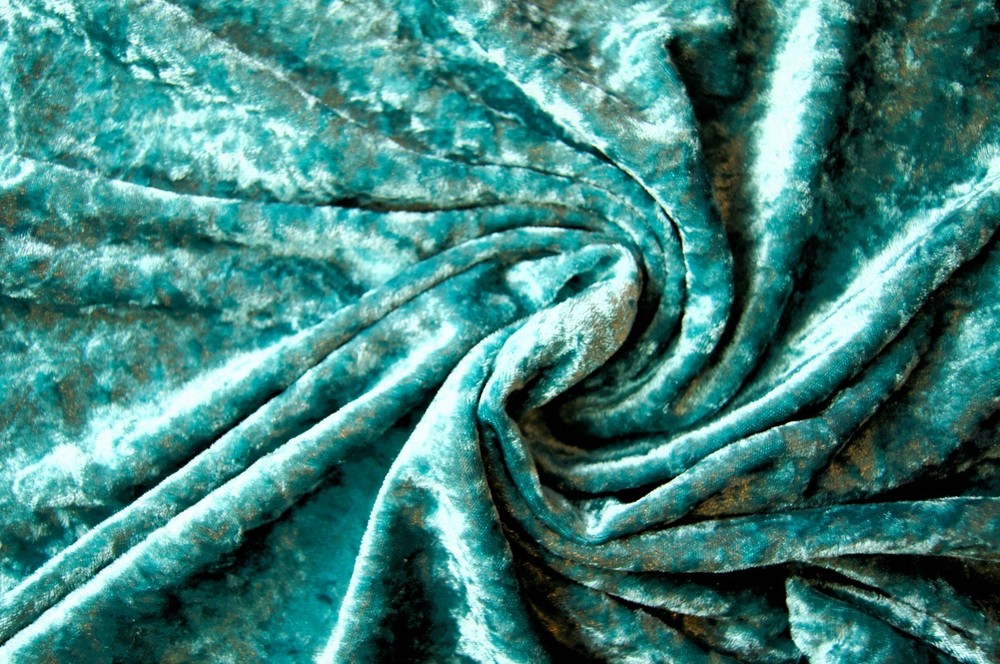 1 Yard Shinny Green Velour Fabric 36″ X 58″