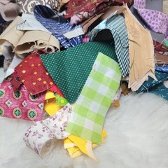 Fabric Scraps 2 Lb 8 Oz Assorted Colors & Sizes For Quilting And Crafts