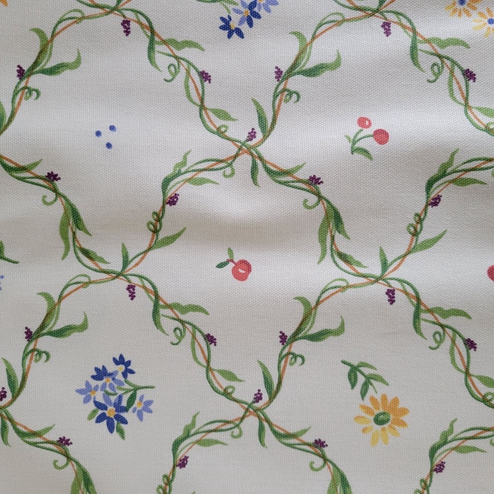 Leafy Lattice w/ Flowers Heavy Cotton Decorator Fabric 2 2/3 Yards X 60 Inches