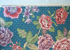 VINTAGE STANLEY KING Teal Blue Floral/ 100% Cotton/ Chrysanthemum Cottage Granny