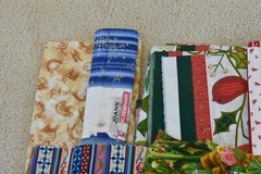 Lot, Novelty Prints Cotton Pieces & Scraps, 2 Pound & 2 Oz, S133