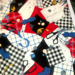 CLOTH red blue black white pattern for sewing enthusiast 46×108″ (sew rm bx 6)