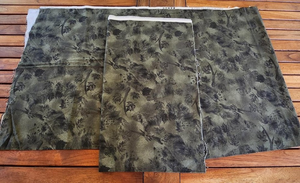 1 yd 34 in. FOREST GREEN FLANNEL w/ BEARS 42″ wide NORTHWOODS CABIN LODGE RUSIC