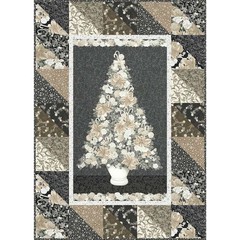 Robert Kaufman – Holiday Flourish Peppermint Twist – 24″ Tree Panel Black