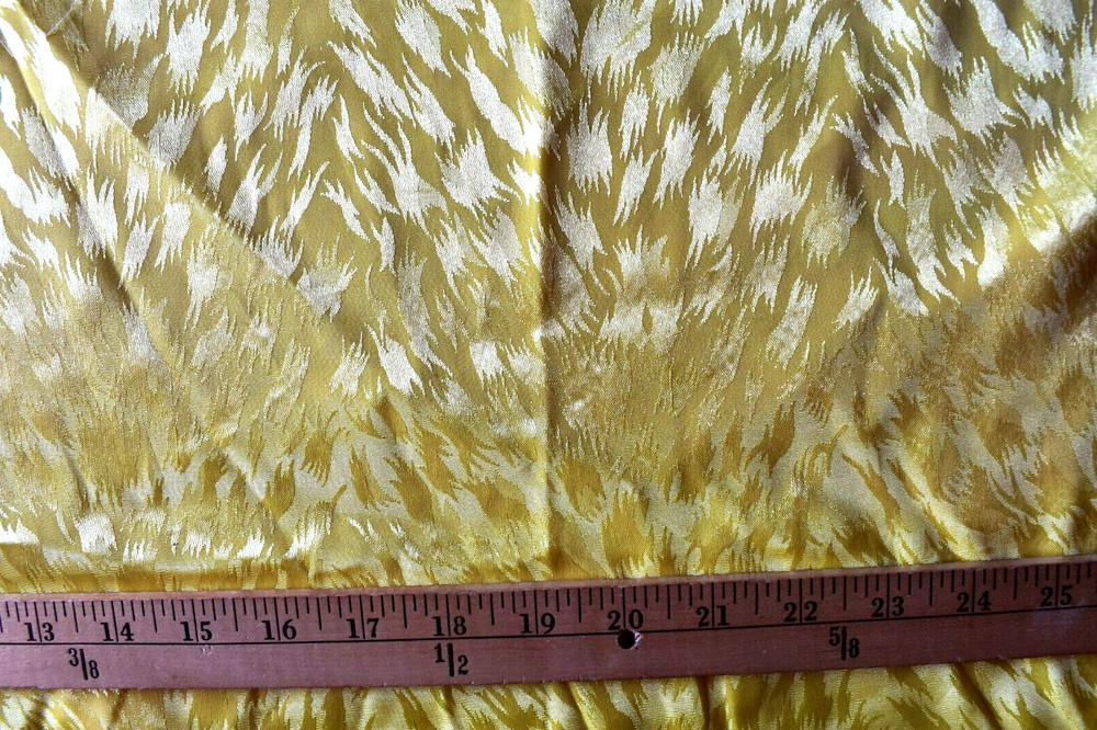 LEMON YELLOW PRINT 100% POLYESTER NO STRETCH FABRIC 65X44 INCHES 1.8 YARD