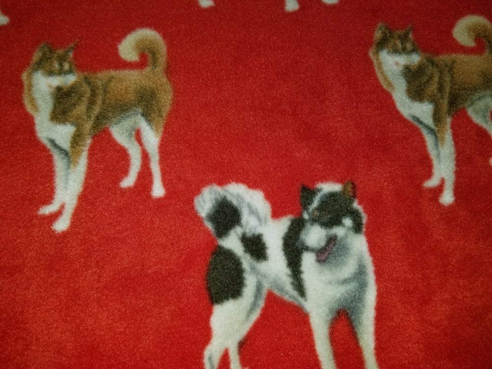 DOG PUPPY HUSKEY HUSKIES ON RED FLEECE FABRIC 1 YARD 36″ X 60″