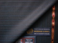 97% SUPER 150’s WOOL WORSTED & 3% CASHMERE SUITING FABRIC MADE IN ENGLAND =3.4 m