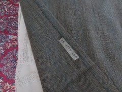5196. Soft GREY HERRINGBONE Wool or Wool Blend FABRIC – 60″ x 1-3/4 yds.
