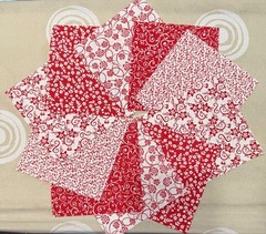 Red/white Flowers & Swirls Charm Pack, 50 pcs, Die Cut
