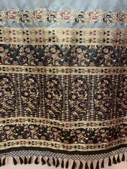 Exquisite Floral & Paisley Border Silk Sari Sage Green 5.5 In Length 44″ Wide