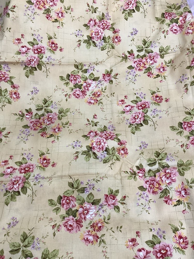 Flowers With Gold Grid On Peach Cotton Fabric Quilting For Hobby Lobby – 2 Yards
