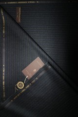 100% PURE NEW WOOL TWEED FABRIC IN Herringbone Check MADE IN SCOTLAND *See Below