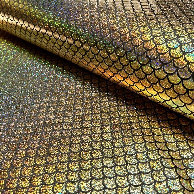 Gold Mermaid Lamé Stretch Fabric 1m x 1.50m, Wrinkle-Free
