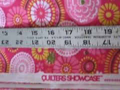pink & Mauve medallions; (3417) cotton fabric; flowers and medallions