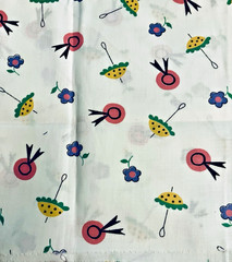 VTG Dotted Umbrellas Pink Hats Purple FLorals on White 16X12″ + Remnants