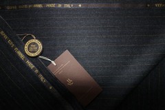 100% PURE NEW WOOL TWEED FABRIC IN Herringbone Check MADE IN SCOTLAND *See Below