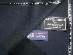 100% WOOL WITH “CREASE RESISTANCE” SUITING FABRIC “Very Dark Navy” = 3.5 m