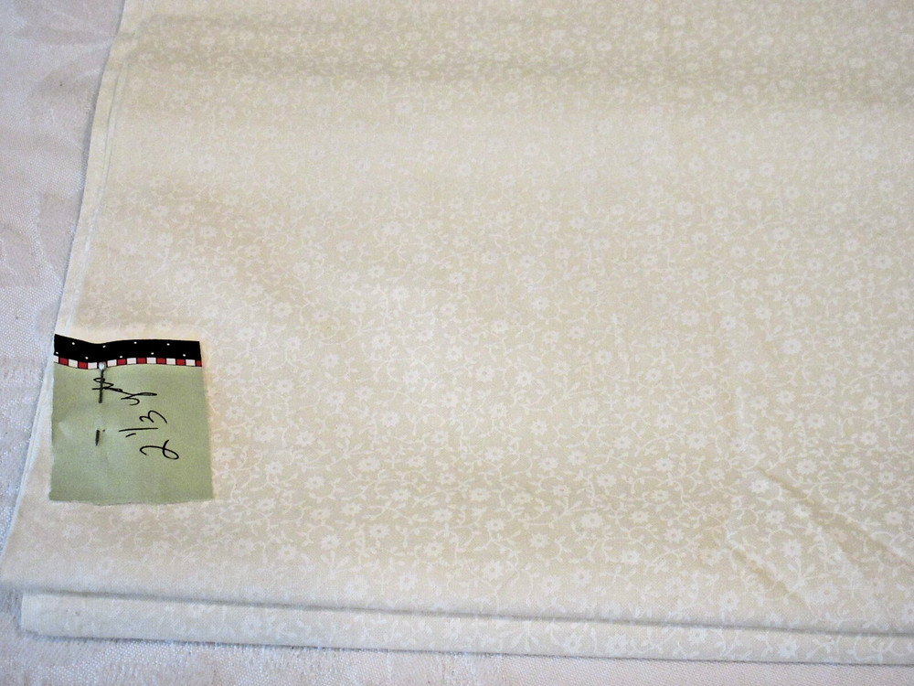 Avlyn Inc ESSENTIAL WHITE Flowered Quilt Fabric – 2 1/3 Yards