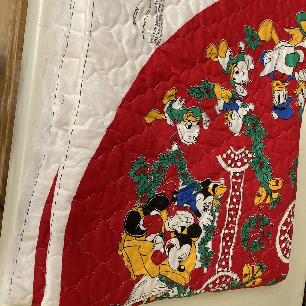 Vtg Disney Mickey & Friends Fabric Panel To Make Quilted Tree Skirt & Coasters.
