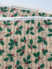 Vtg 1995 Fabric Traditions Holly Berries Xmas Cursive Cotton Holiday 45″ x 108″