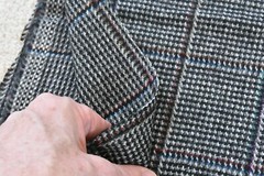 By 1/2 Yd, 45″ Wide, Gray Blue Red Black Plaid Light-to-Mid-Weight Wool, P4164