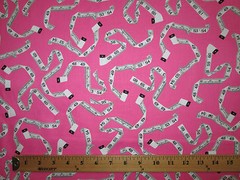 MEASURING TAPES SEWING ITEMS WAVY PINK COTTON FABRIC FQ