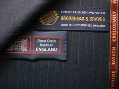 97% SUPER 150’s WOOL WORSTED & 3% CASHMERE SUITING FABRIC MADE IN ENGLAND =3.4 m
