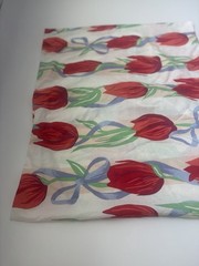 Standard queen urban outfitters tulip pillow cases set of 2
