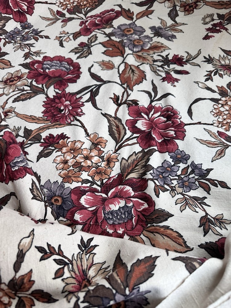 Vintage House N Home Floral Print Fabric 56” X 2.75 Yards